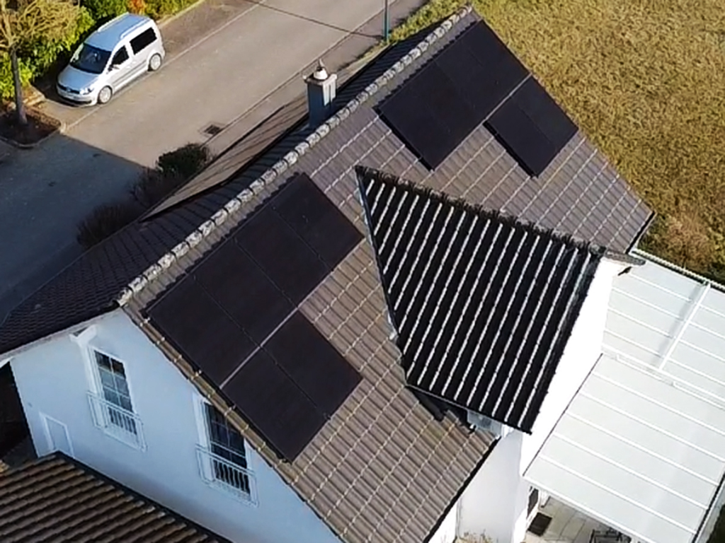 Ost-West-Ausrichtung - Solar-Anlage - Schwarz-Schwarz Module - Premium Qualität